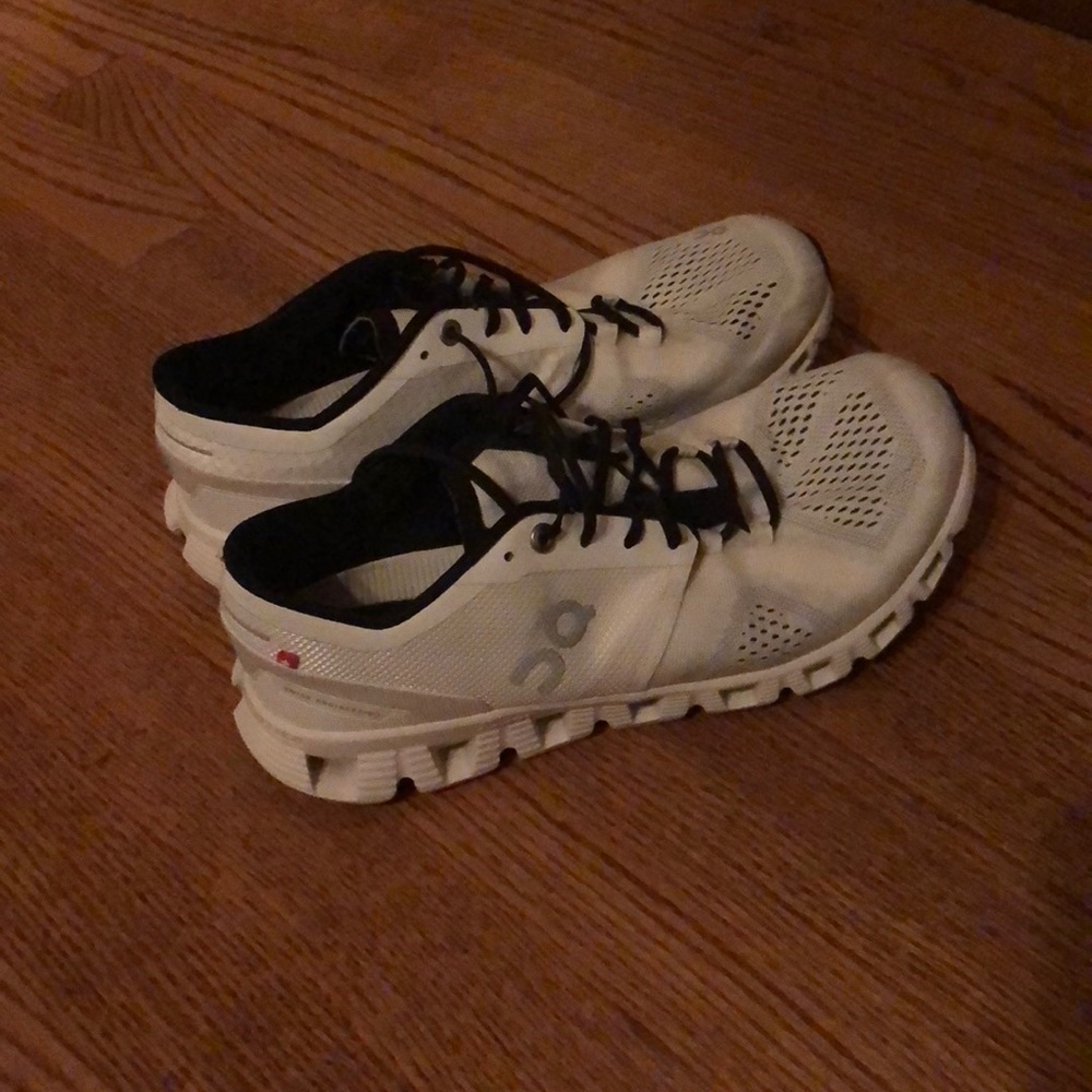 Women’s running shoes